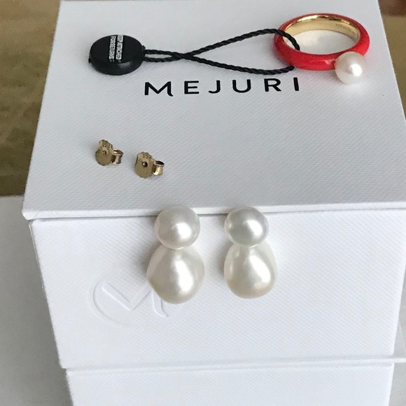 Mejuri Pearl ring&earrings - Picture 6 of 14